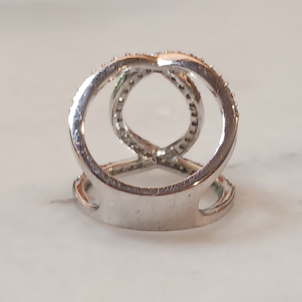 Modern Interlock Loop Ring - Picture 2 of 3
